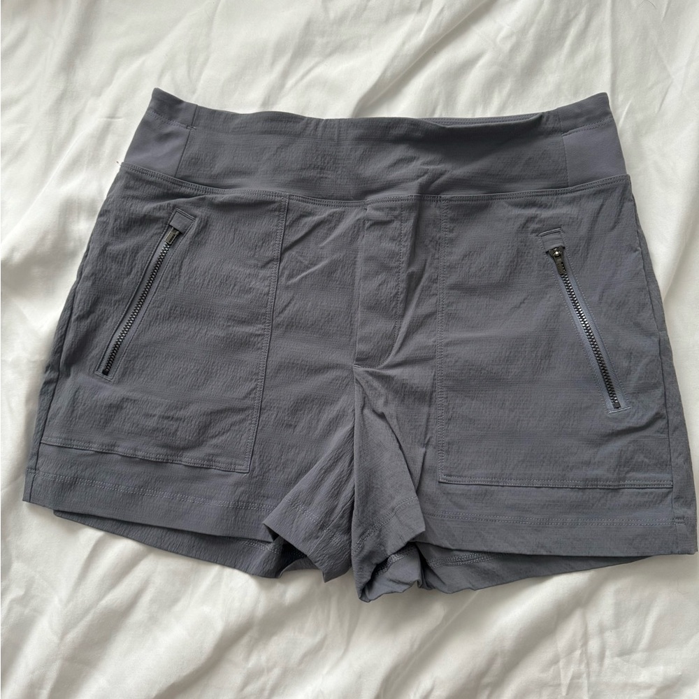 Athleta Trekkie Short